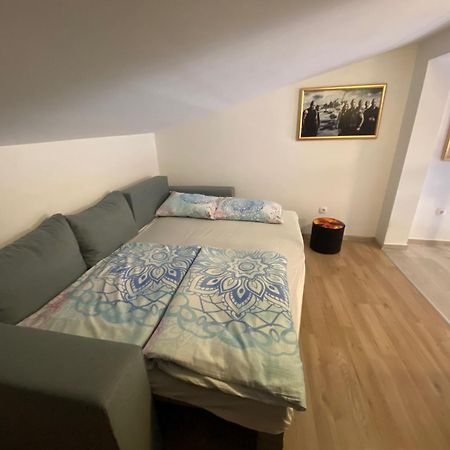 Apartmani Spaija Kaštela Exteriör bild